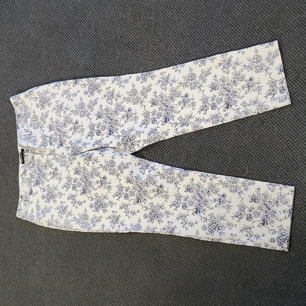 Mario Serrani Floral White Jeans 12